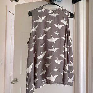 Grey Geese print tank blouse! 🦢